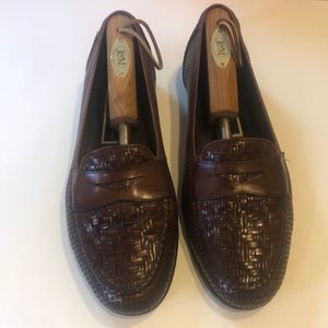 Cole Haan Bragano woven leather slip on loafer, size 9D. Made in Italy